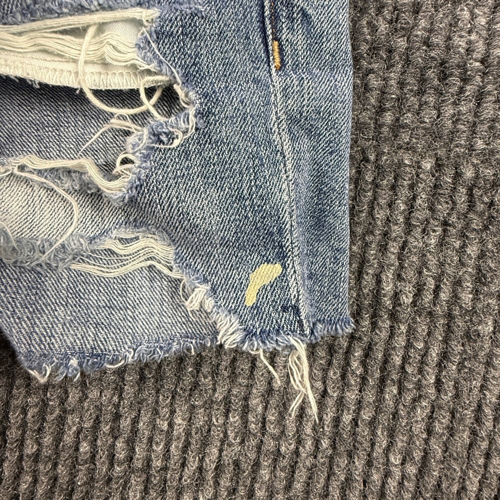 American Eagle Tomgirl Womens Size 4 Distressed Denim Shorts Blue 1572-8904-431 - Picture 11 of 13